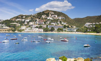 El Port de Roses és farà càrrec de la instal·lació i gestió del servei de fondeig a les cales