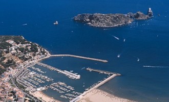 Pistoletazo de salida a la renovación del puerto deportivo del Estartit