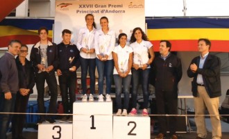 Carla i Marta Munté i Lluís Oliva i Arnau Guillemat del CN Cambrils al podi de 29er del Gran Premi Prinicipat d’Andorra