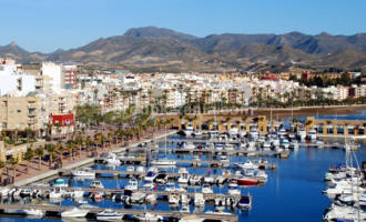 La renovada llei de Ports de Múrcia rebaixa el cànon per a les concessionàries de dàrsenes esportives que organitzin activitats nàutiques