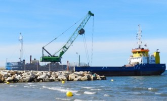 Finalitza el dragatge de la Bocana del Port de Salou