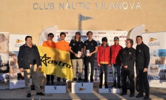 Nacho Dávila i Javier Mestre del CN El Balís guanyen la Regata 420 Vilanova Marbres Calvet