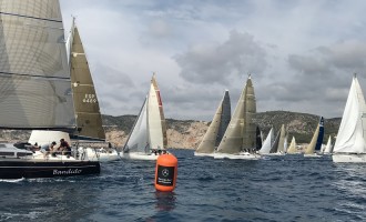 Arranca el Circuito Pasa Boyas 2018 del CN Garraf con más de 40 embarcaciones