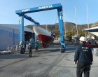 La mejorada cabina de pintura de Port Ginesta pone a punto una joya de la navegación