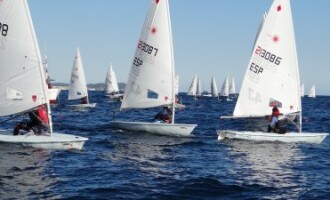 Arnau Gelpí (CN El Balís) en 4.7 y Ricard Castellví (CN Cambrils) en radial se imponen en Láser en la IV Guíxols Cup