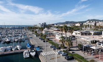 El Puerto de Mataró fija un canon de actividad variable a los locales comerciales según la facturación