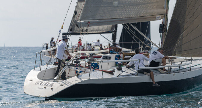 Èxit de participació a la regata solidària Boomerang-Balsamar al CN El Balís