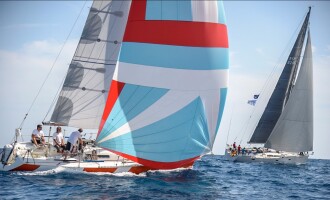 Lazy Dog s’alça amb la III Golden Cup Barcelona Marina Vela