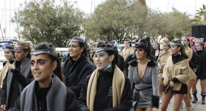 El Carnestoltes arriba al Port de Sitges