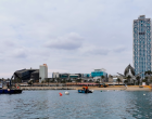 El Dragado de la bocana del Port Olímpic permite trasladar arena a la Barceloneta