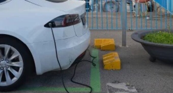 El Port de Mataró impulsa la mobilitat sostenible amb la instal·lació de punts de càrrega per a vehicles elèctrics