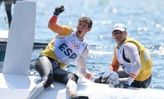 Oro Olímpico para los españoles Florian Trittel (CN El Balís) y Diego Botín, en Skiff masculino