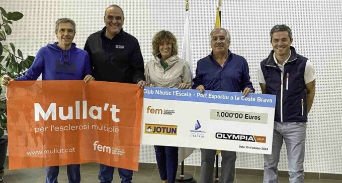 El CN L’Escala y Jotun–Olympia Grup recaudan 1.000 euros para la campaña ‘Mójate por la Esclerosis Múltiple’