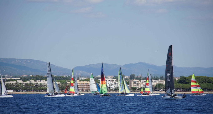 El Club Nàutic Cambrils celebra el Campeonato de España de Catamarán