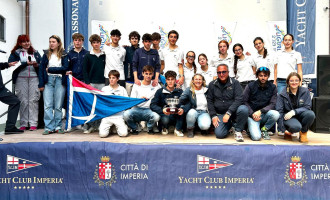 Medalla de bronce para la tripulación femenina del CN El Balís en la Winter Imperia Regatta