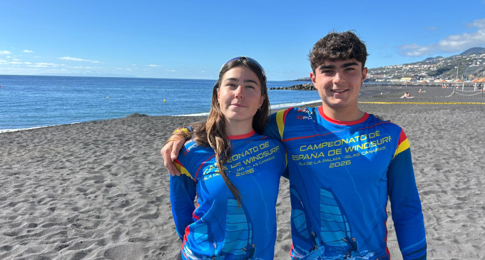 El Club Nàutic Salou destaca en el Campeonato de España Juvenil e Infantil de iQFOiL y Techno