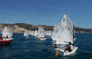 Descubre los Casales de Verano de los Puertos Deportivos de Cataluña