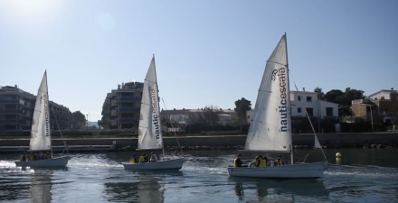 El CN l'Escala acerca el mar a los más jóvenes con una nueva edición del ‘Instituto de la Vela’