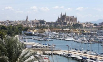 La estacionalidad gana la batalla a los puertos deportivos de baleares