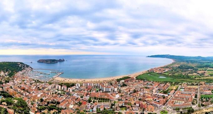 L’ACPET demana alternatives sostenibles a l’actual prohibició de fondeig d’embarcacions a les Illes Medes i a les cales Padrosa, Farriola i Montgó